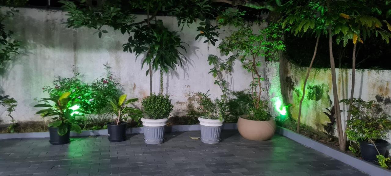 Apartamento Familiar Proximo A Praia Apartment Гуаружа Екстериор снимка